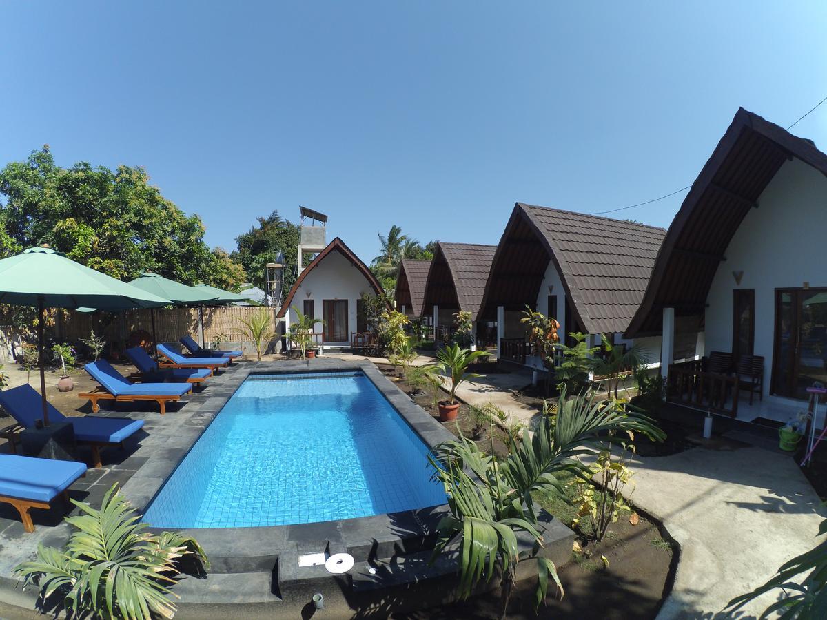 Balengku Dua Apartment Gili Air Bagian luar foto