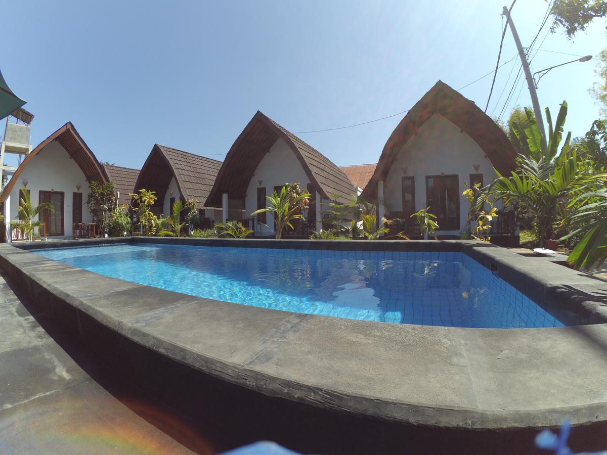 Balengku Dua Apartment Gili Air Bagian luar foto